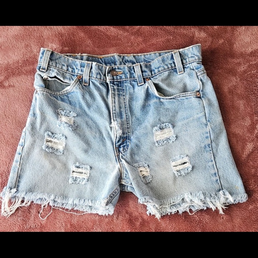 Levi’s denim shorts